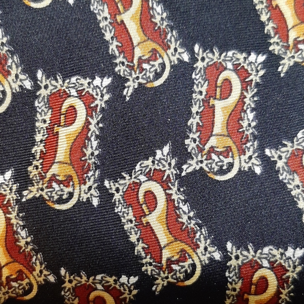 Authentic Fendi tie - Picture 4 of 4